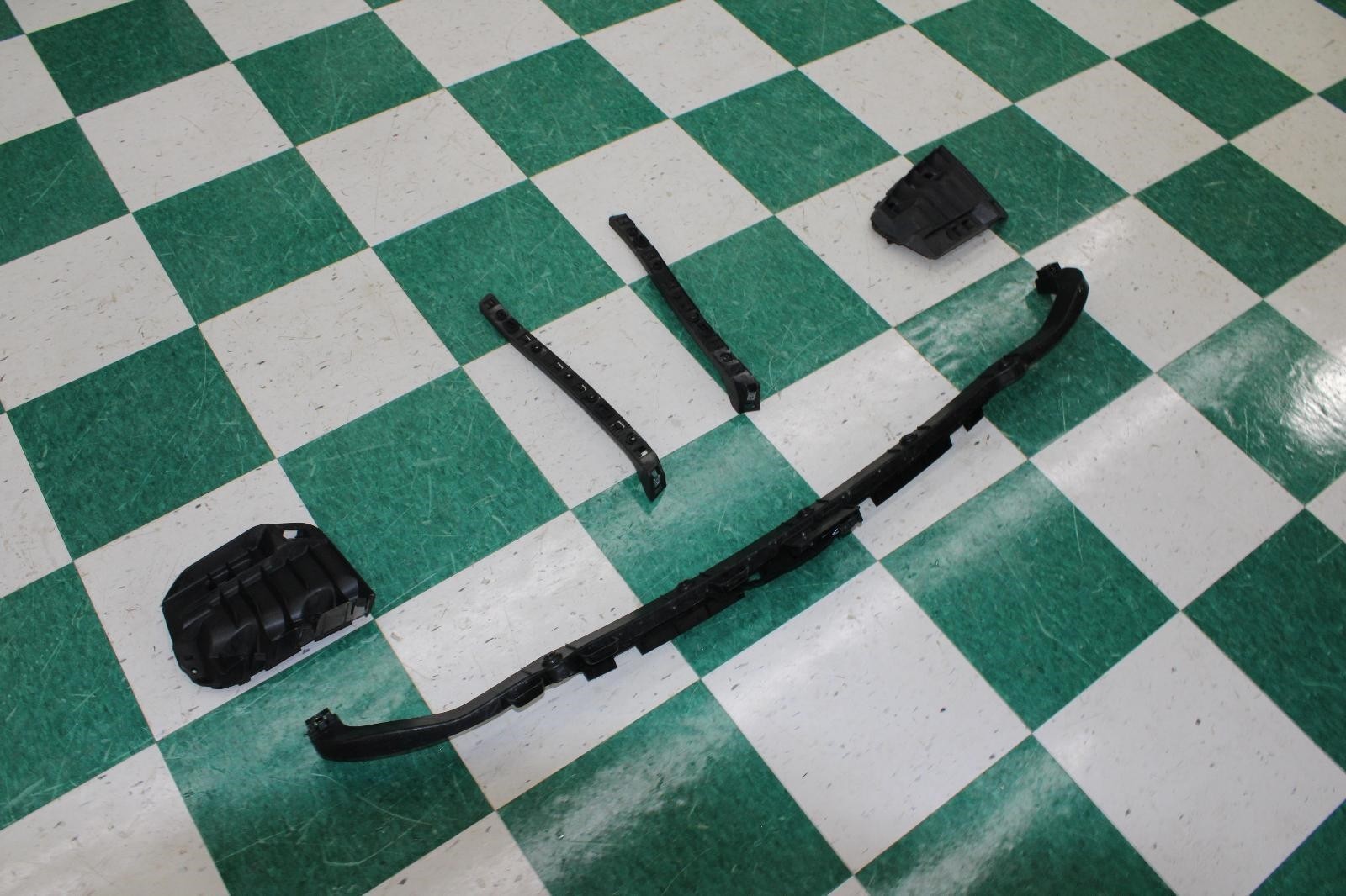 14-19 Ghibli Black Rear Bumper Upper LH RH Center Mount Brackets OEM Factory WTY