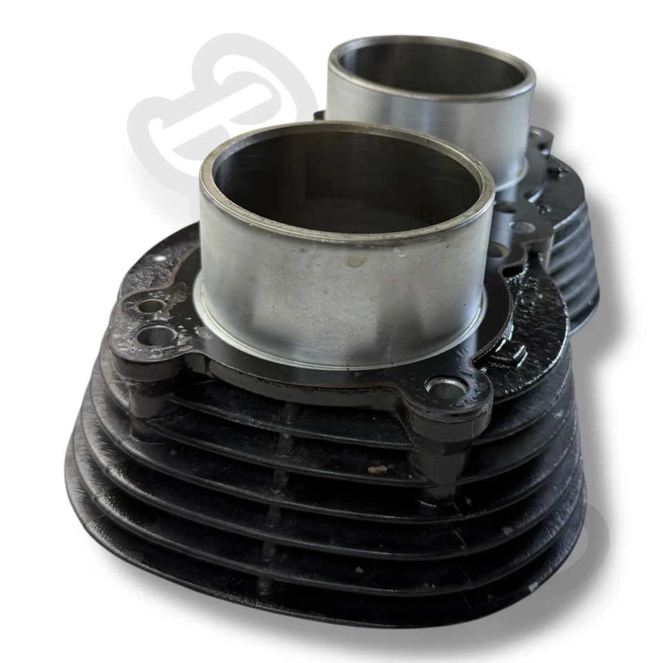 2002 - 2008 Triumph America 发动机发动机 BARREL JUG 原始设备制造商 — 第 2/4 张图片