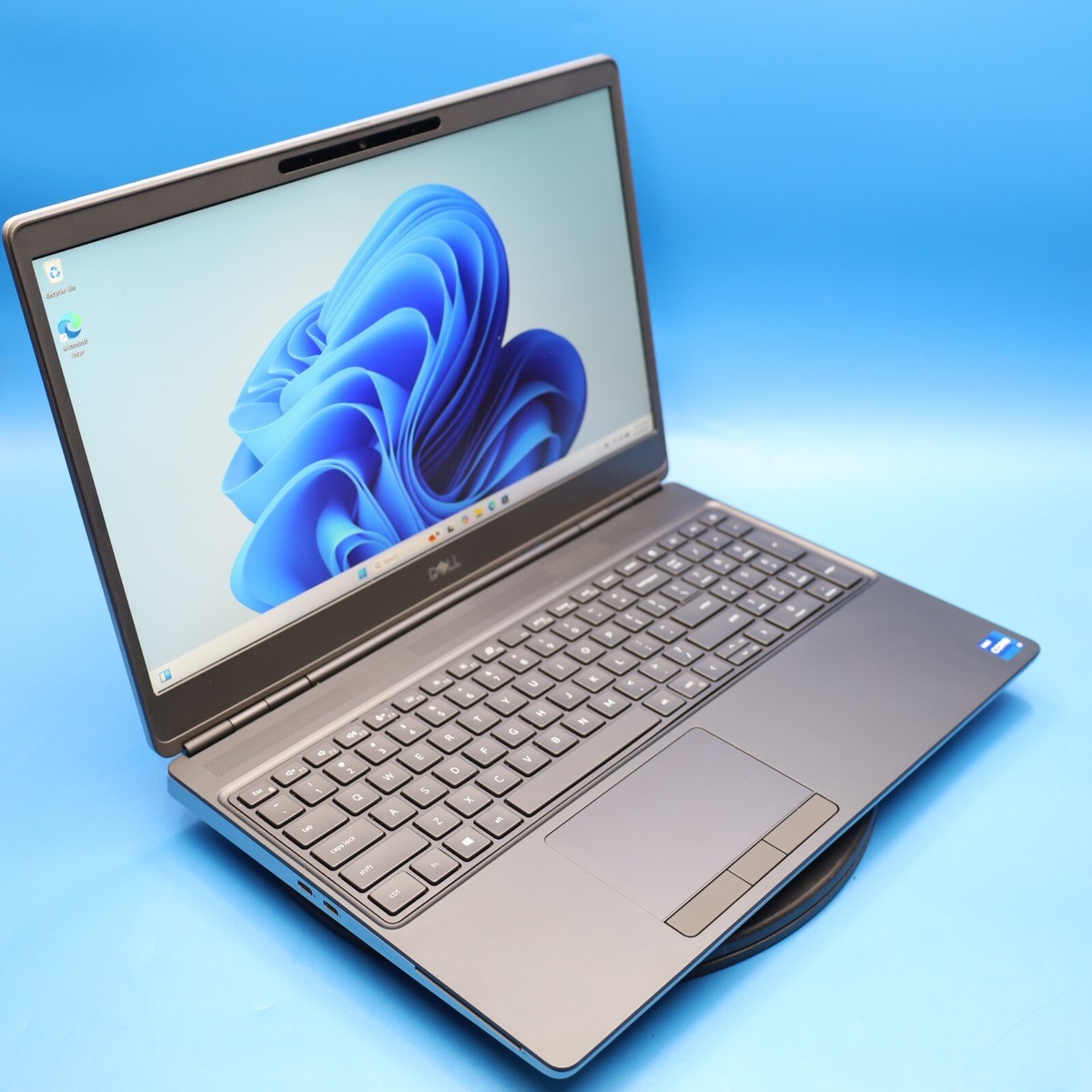 Dell Precision 7560 15.6