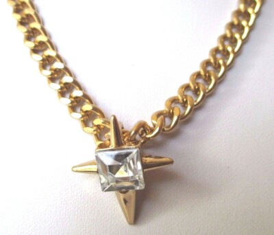 Collier Moderne Argenté Avec Pendentif Croix - Maillon Gourmette - Occasion Bon état