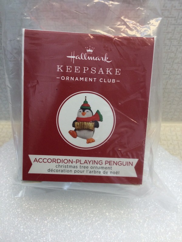 2020 Hallmark Accordion Playing Penguin Member Exclusive