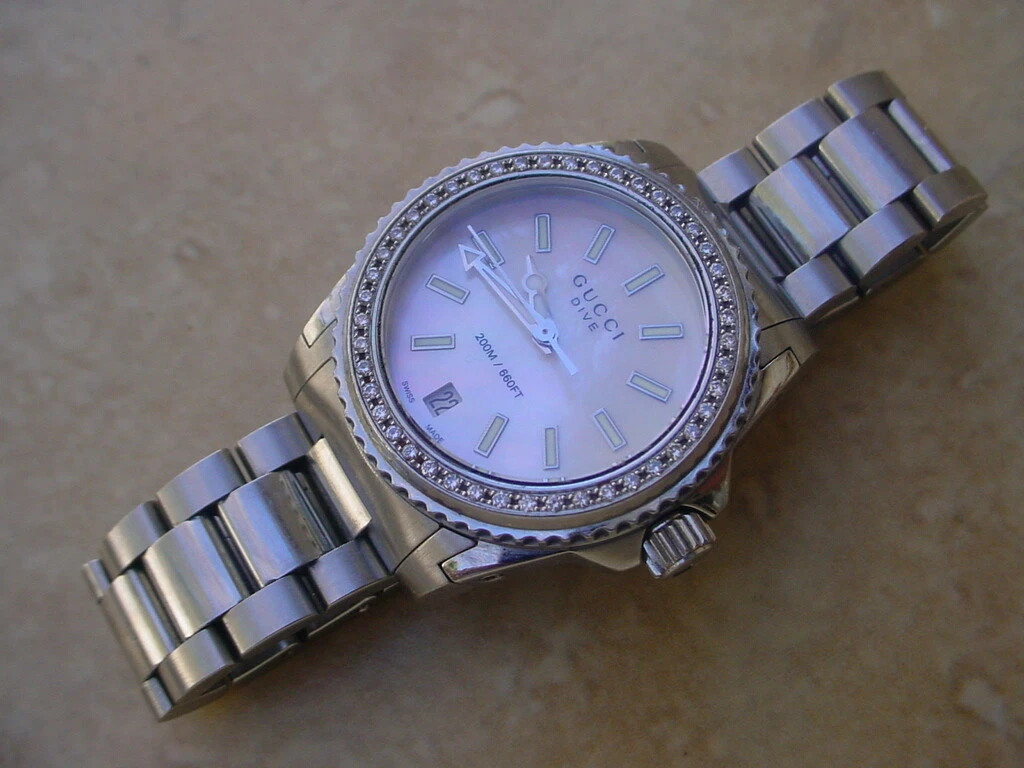 Ladies Gucci Dive 200M 660FT Mother Of Pearl Dial Diamond Bezel