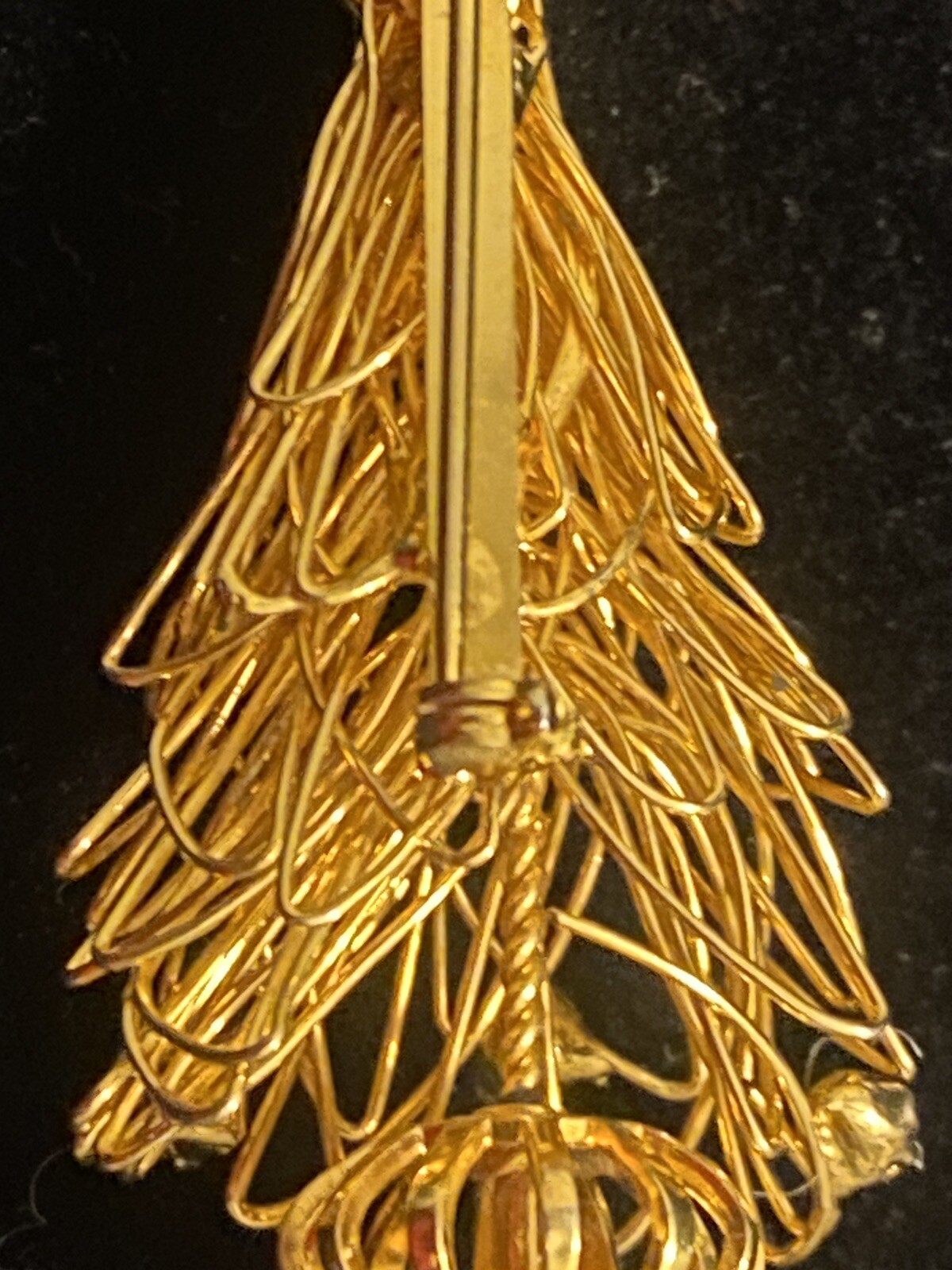 UNIQUE GOLD TONE THREE DIMENSIONAL CHRISTMAS TREE… - image 5
