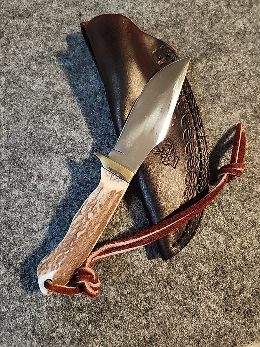 Handmade Antler Handle Knife Made In The USA/KNIFE & SHEATH/Hunting