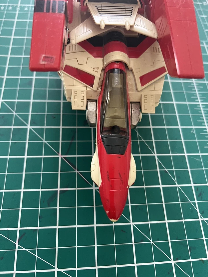 Avión Autobot Transformers G1 Jetfire 1984 viene con potenciadores no completo Foto 2 de 4