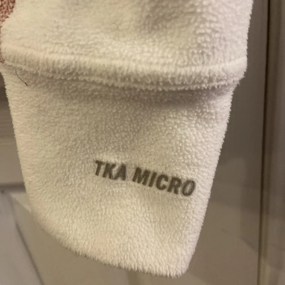 The North Face 女式 XS 白色和粉红色 TKS Micro 1/4 拉链连帽衫 — 第 4/4 张图片