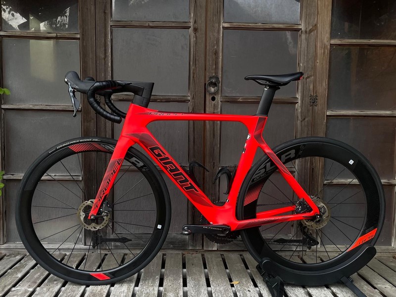 Giant Propel Road Bike w/ upgrades - Ultegra - SLR1 Carbon Wheels - Medium
