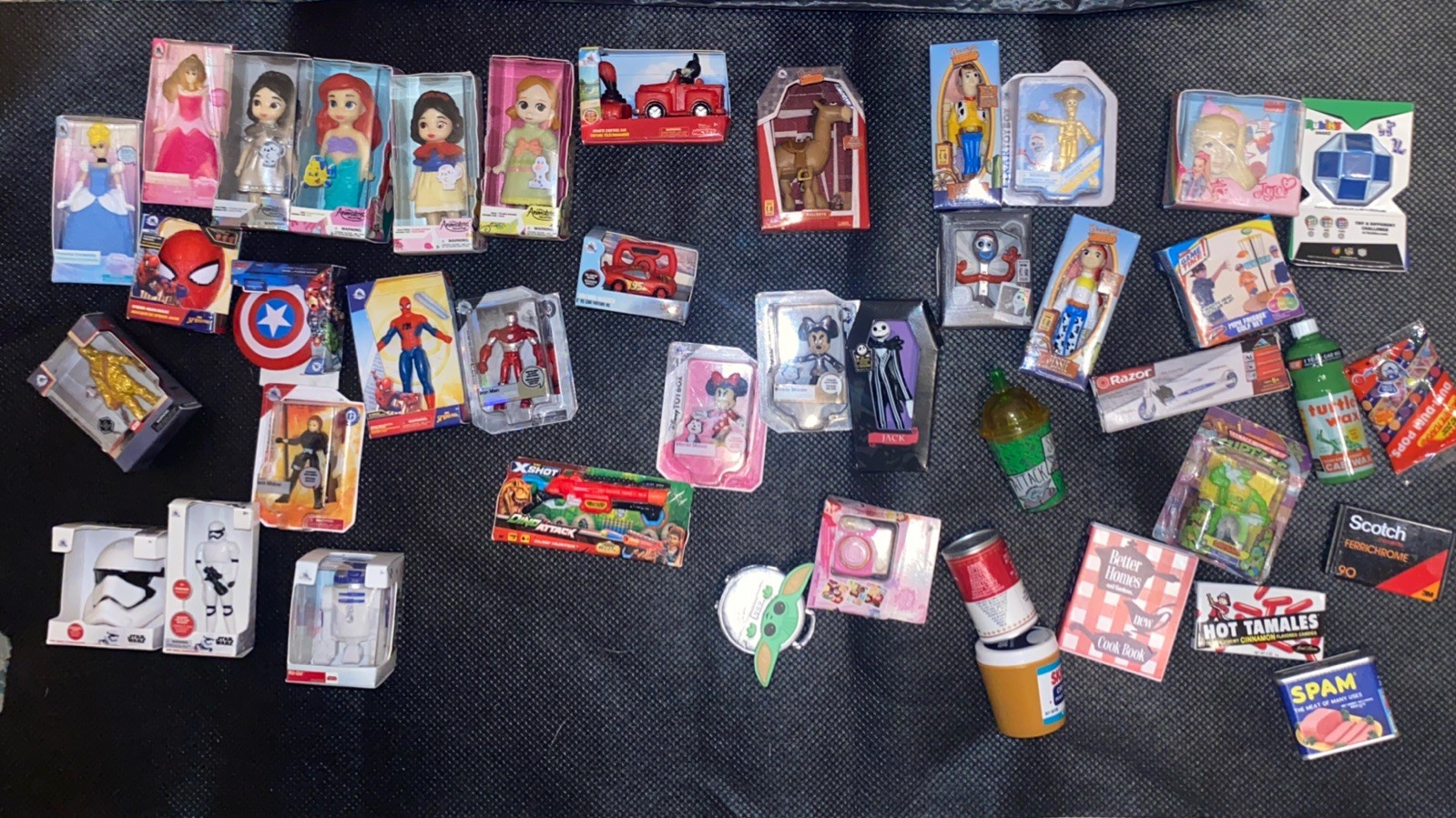 huge zuru disney mini brands lot