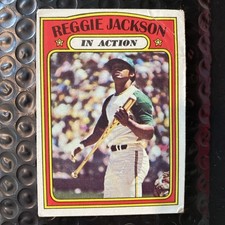 1972 TOPPS #436 REGGIE JACKSON IN ACTION CREASE