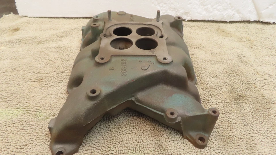 Colector de admisión de cuatro barriles Buick Nailhead 401 y 425 #1363782 GS 4BBL Riviera Foto 2 de 4