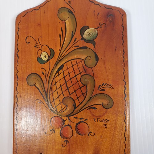 Norwegischer Rosemalz D. Furst '78 Tole Folk Art 11,5 Zoll Holzschneidebrett Plakette - Bild 22 von 22
