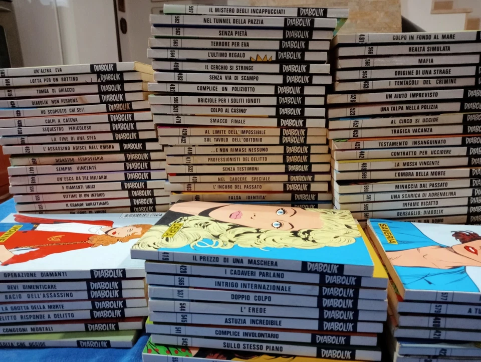 Lotto fumetti DIABOLIK totale n° 154 volumi, Autori Angela e Luciana Giussani - Immagine 3 di 3