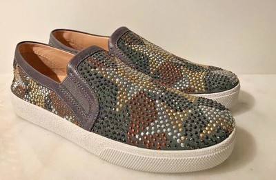 vince camuto slip on tennis shoes