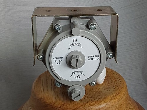 KMC CSC-2004 Controller VAV RA/NC 0-1" Gray - Picture 3 of 5