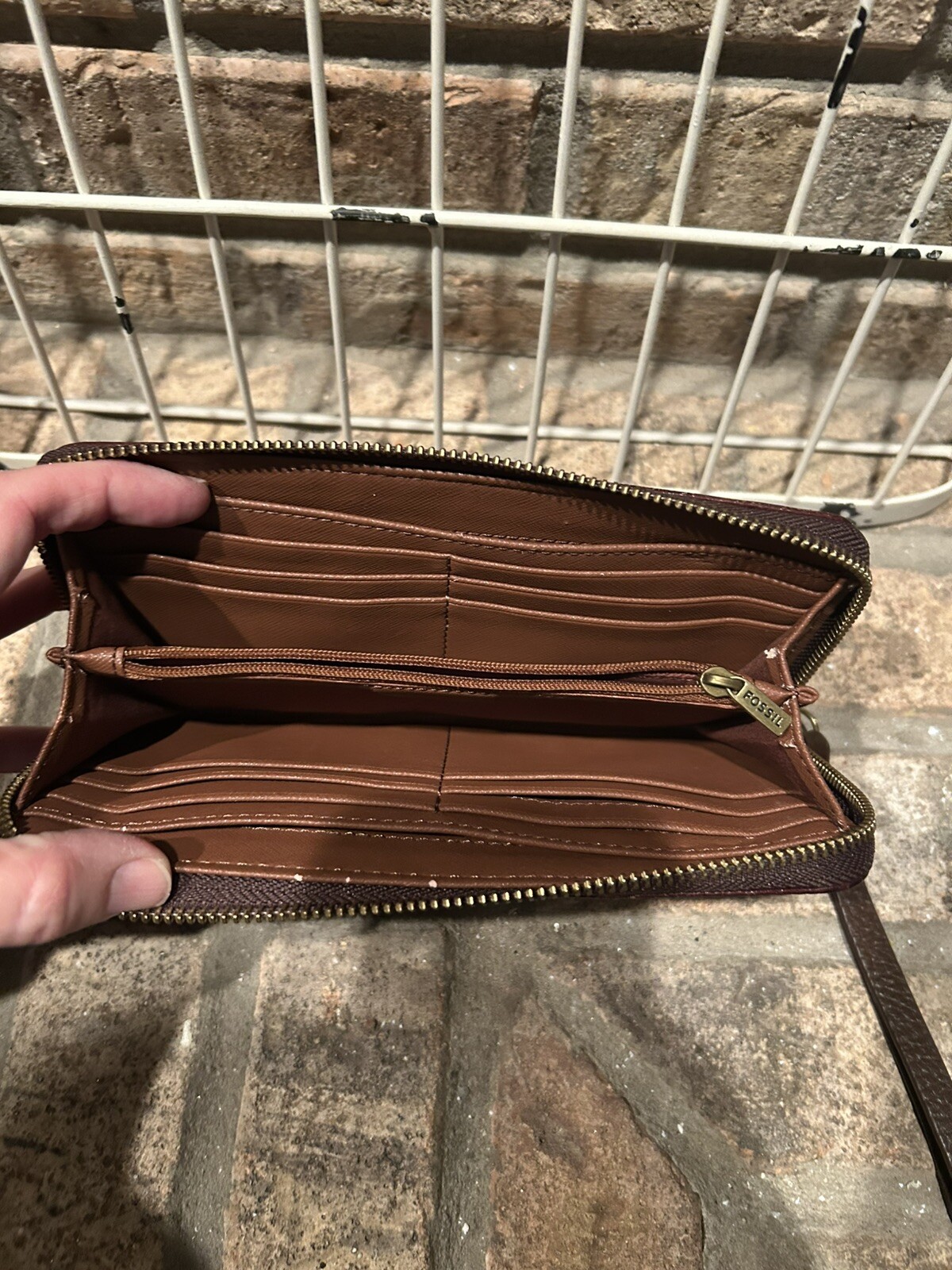 Fossil JORI Zip Clutch Brown Croc Embossed Leather