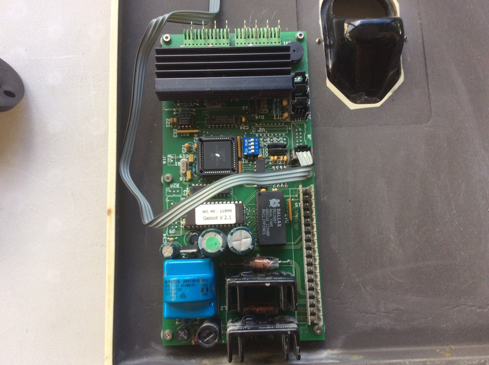 Picture 3 of 6
