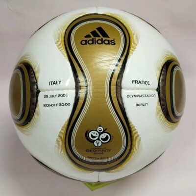 NEW ADIDAS TEAMGEIST FIFA WORLD CUP 2006 GERMANY FINAL SOCCER