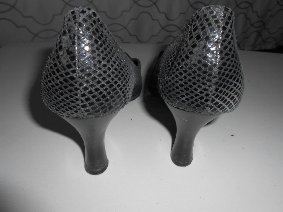 Mujer Zapatos Cuero Repujado Tacones Zapatos Negro Bajo 9.5 Med Foto 4 de 4