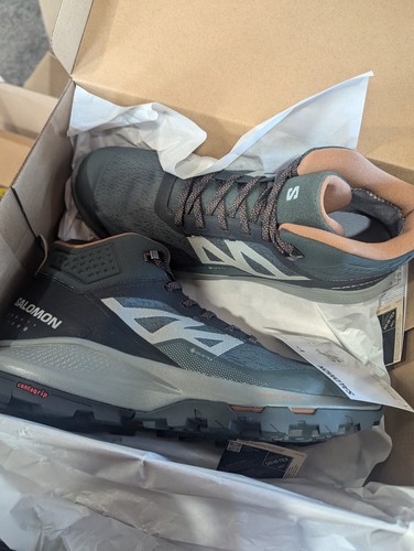 Salomon OUTpulse Mid GTX taglia 11 Urban Chic/Shadow/Grezza nuovo con scatola - Foto 8 di 8