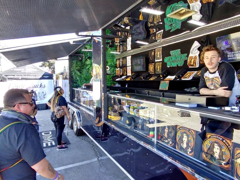 MOBILE RETAIL TRAILER box trailer with 2 hydraulic concession doors!