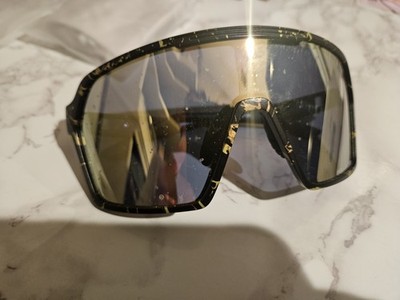 New SCVCN Gold Wide Frame Sunglasses