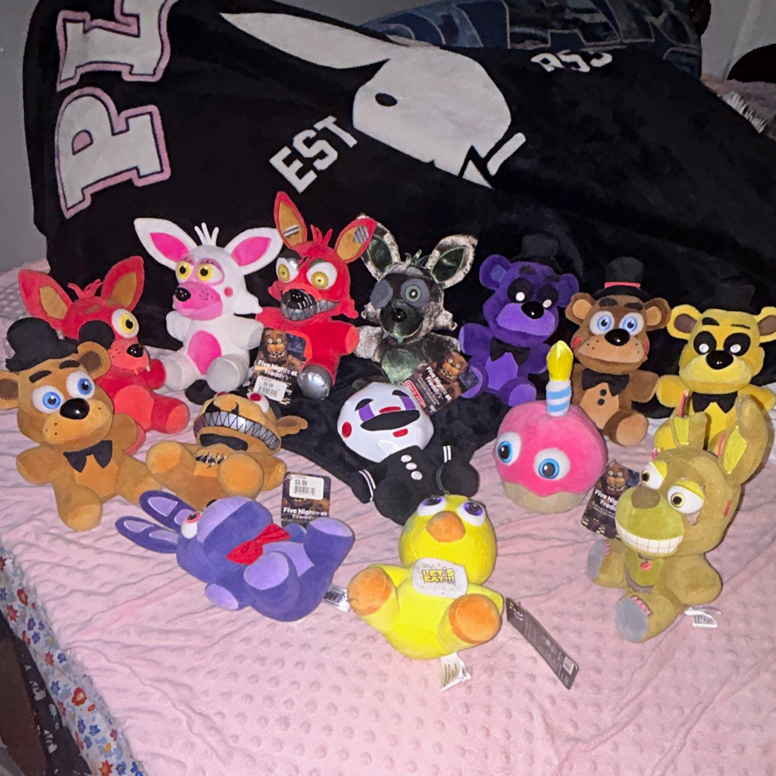 2016 Five Nights at Freddy's Plush Lot With Exclusives and tags still on some.