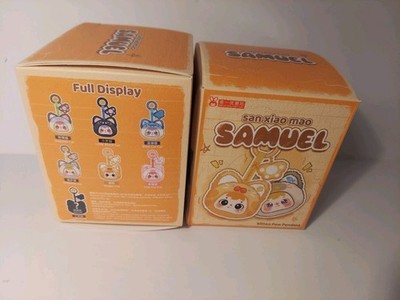 Samuel cat paw pendant Plush Full Factory Sealed Case Of 2 Brand New stain