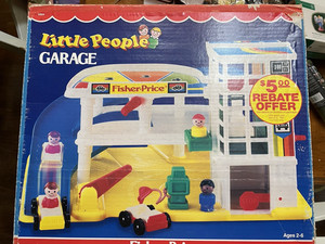 Vintage Fisher Price Little People Garage playset #2504 1990 used w/ box NO CARS
