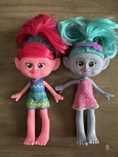 POPPY & CHENILLE TRENDSETTIN' Trolls Band Together Dreamworks Mattel