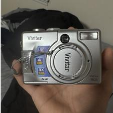 EXCELLENT CONDITION Vivitar ViviCam 3826 4MP Digital Camera Silver 3x Zoom
