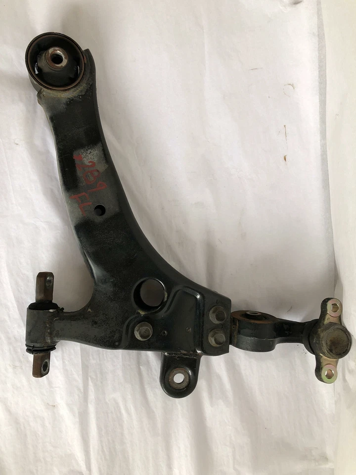 Brazo de control inferior de suspensión delantera lado del conductor izquierdo Hyundai Sonata 2001-2006 Foto 3 de 4