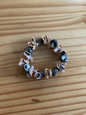 Small Shell Bracelet on Elastic Thread- O/S