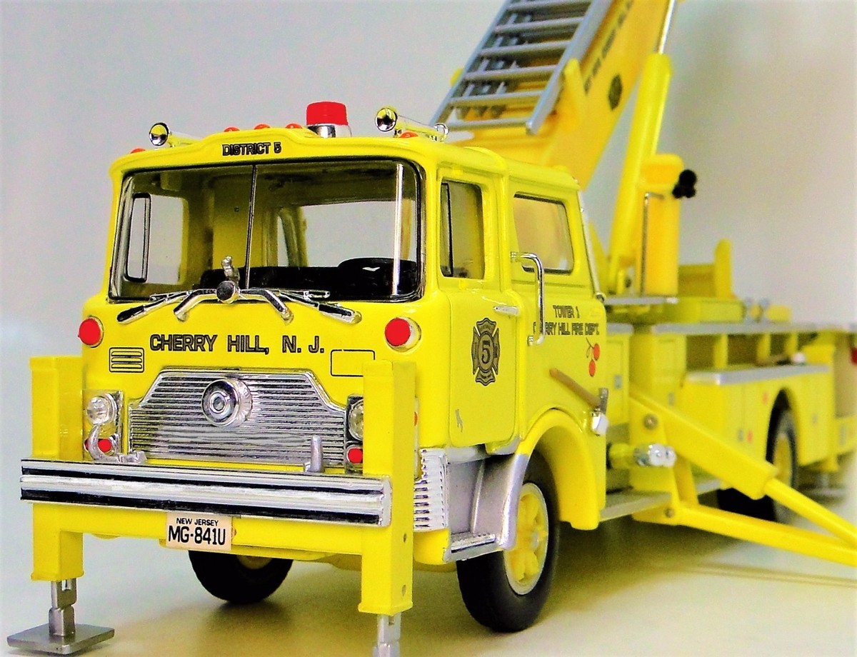 Camion Dei Vigili Del Fuoco Antico Immagine Stock - Immagine di aiuto Camion Dei Vigili Del Fuoco Antico Immagine Stock - Immagine di aiuto
