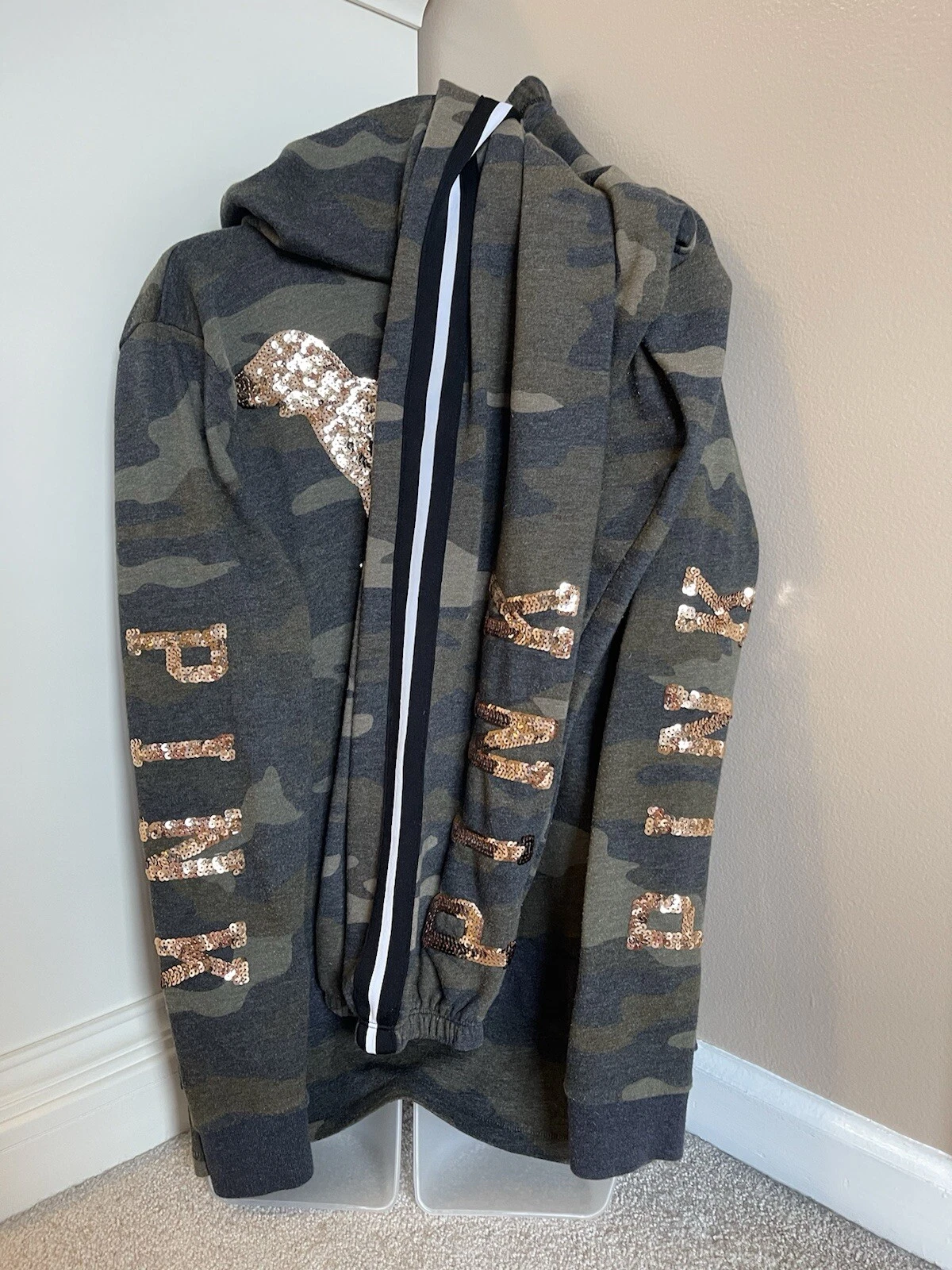 UNDERCOVER Victoria Secret Rosa Mimetico Jogget Giacca T Shirt Set Bling Taglia S 3 Pezzi Raro ?