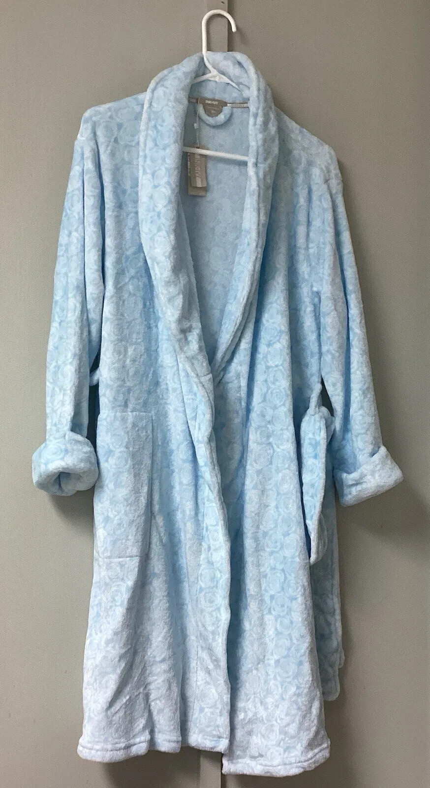 Picture 1 of 23