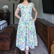 Vintage Bedford Fair Floral Cottagecore Midi Dress Pointed Bodice Women's 10