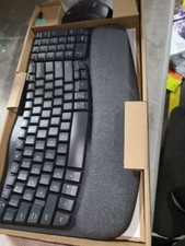 Logitech Wave Keys MK670 Combo Keyboard with Signature M550 L Mouse - Graphite