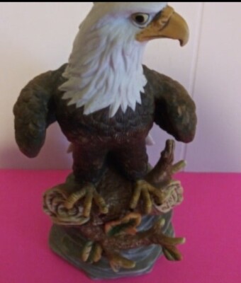 Vintage Bald Eagle 8'' Wings Resting  Ceramic Lots of Detailing Nice Condition 