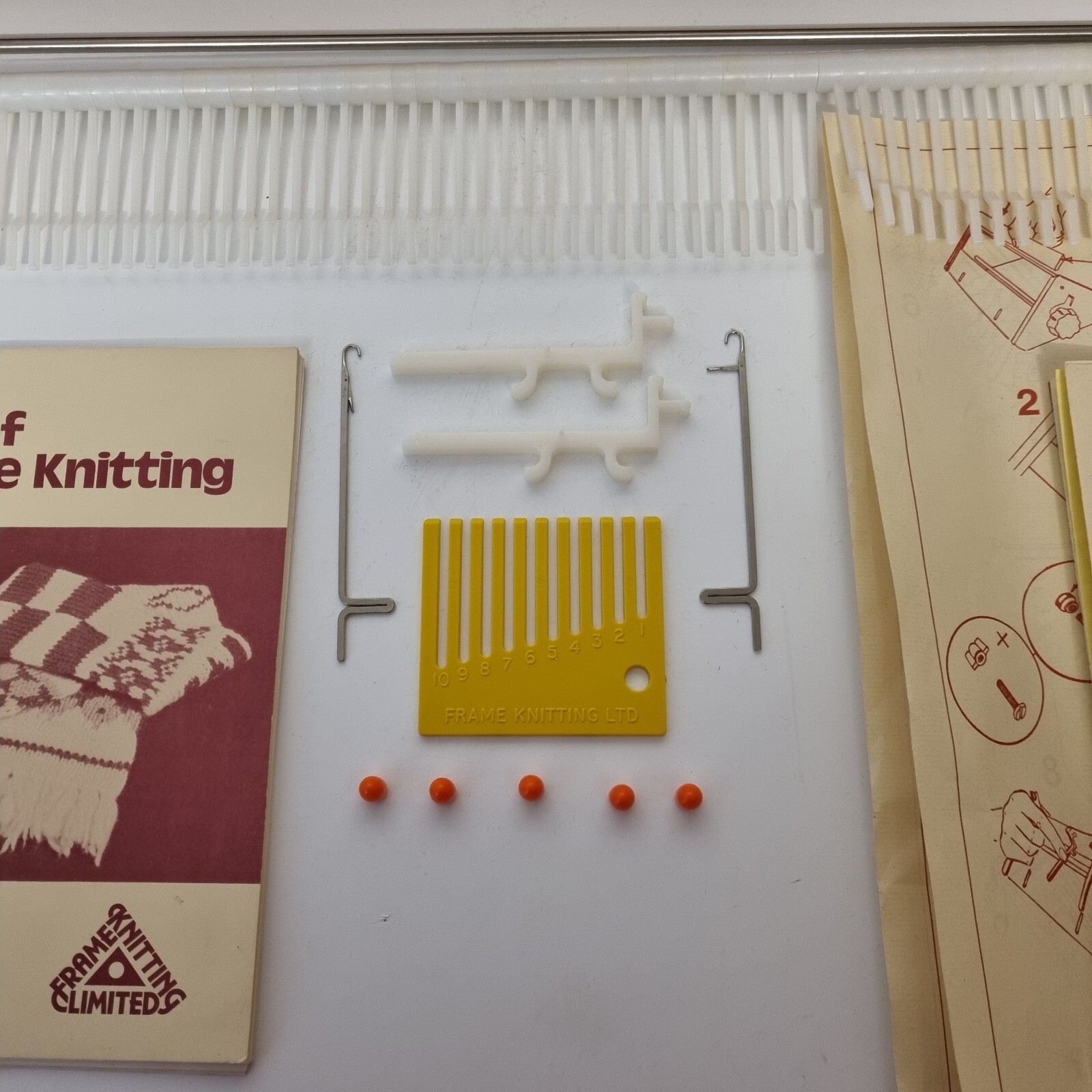 Simple Frame Knitting Machine 96 Inc Instructions Wooden Vintage VBed