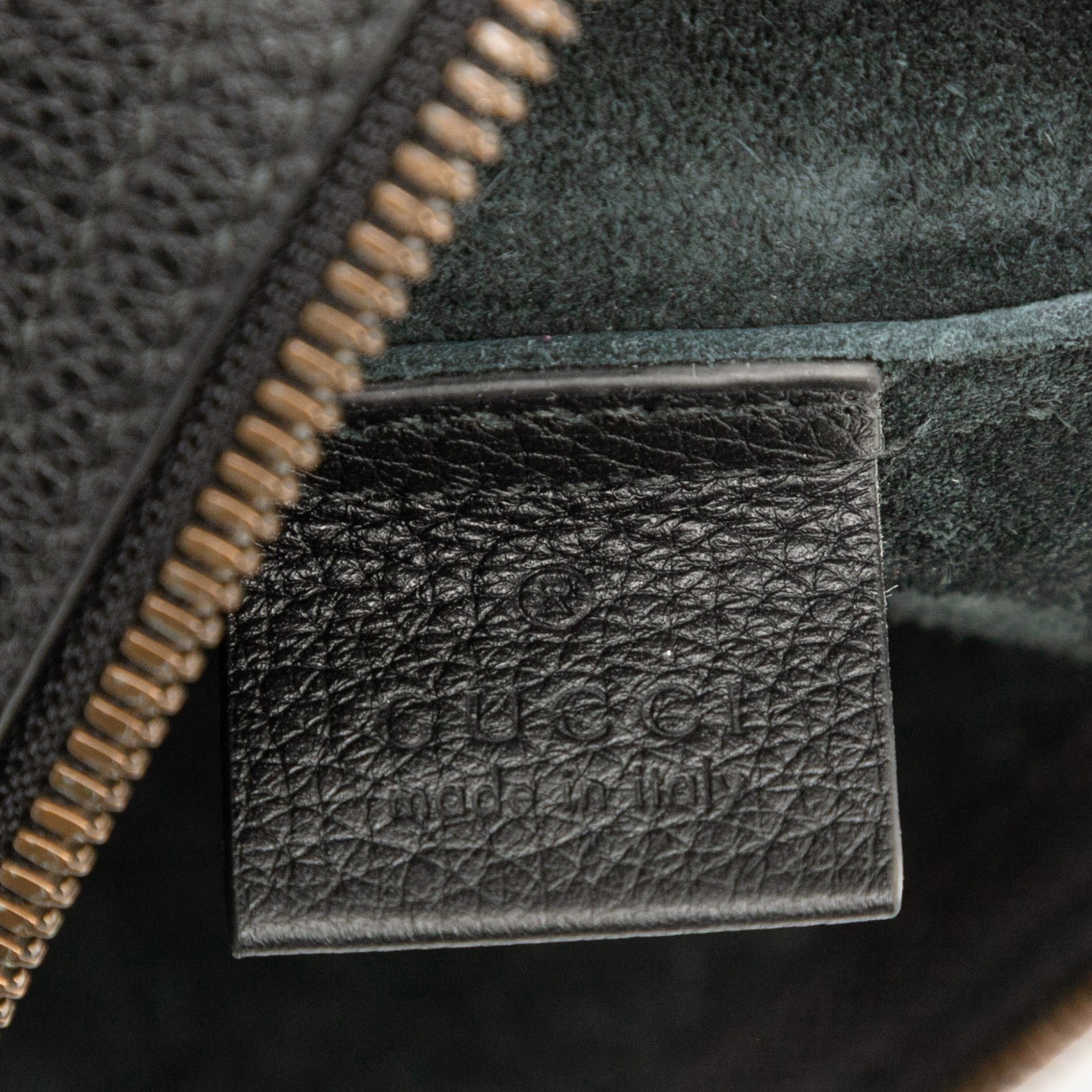 Authenticated Gucci Medium Leather Logo Portfolio… - image 5