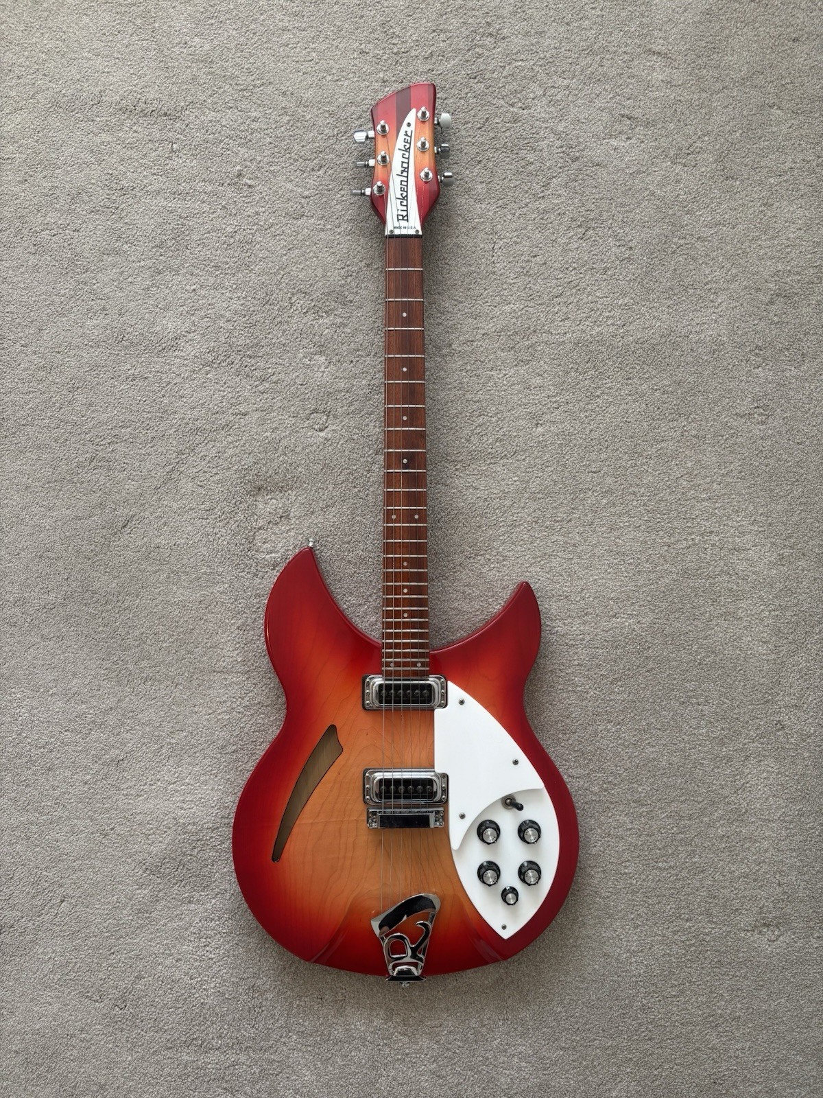 Rickenbacker 330 Semi-Hollow 6-String Electric Guitar With Hard Case - 2015