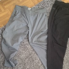 Nike Herren Jogginghosen Grau & Schwarz L Tap...