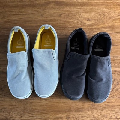 Boys Size 5 Black & Gray Slip-On Shoes, Solid Basic Casual Sneakers, Big Kid 5