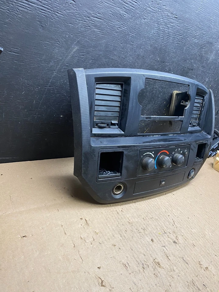 Dodge Ram 2006 a 2008 radio control de clima aire acondicionado tablero térmico bisel moldura T4880 DG Foto 2 de 4