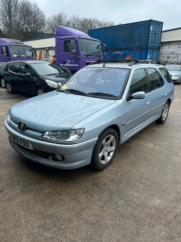 Peugeot 306 Meridian 1.6 Petrol Manual Estate Low Mileage - Picture 1 of 14