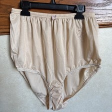 Vintage 100 Nylon Floral granny Panties Silky Soft size 12 See Pictures