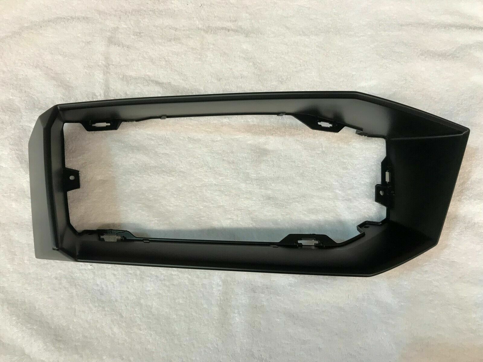 LAMBORGHINI AVENTADOR REAR PASSENGER RIGHT RH BUMPER GRILL MOUNT OEM 470807834