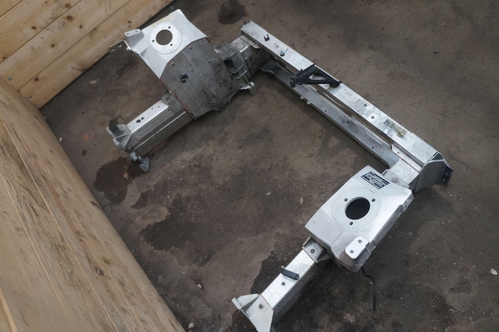 Front Structure Subframe Strut Tower 9G33-CSA01-AA Aston Martin V8 Vantage 2006