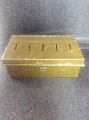 Vintage grüne Blech & Emaille Geldkassette Spardose 5 Fächer Fächer 