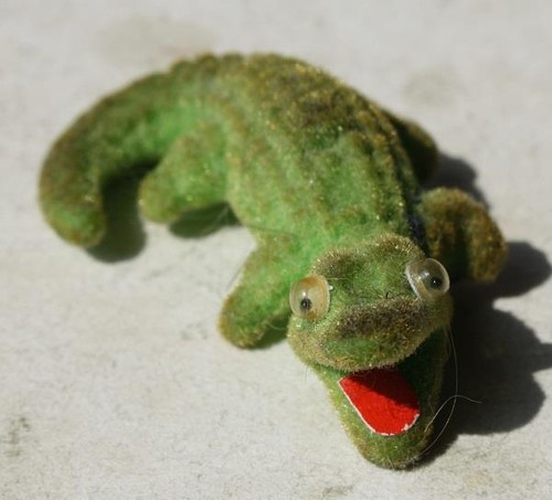 Alligator Figurine Miniature Flocked Hard Plastic Google Eyes Alligator Figure +